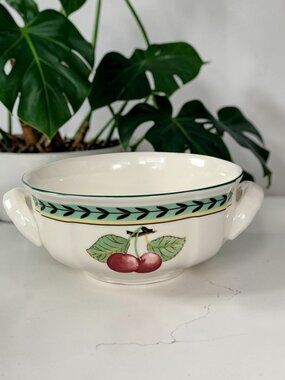 Villeroy and Boch French Garden Fleurence~(1)~4 5/8" Flat Cream Soup Bowl~MINT